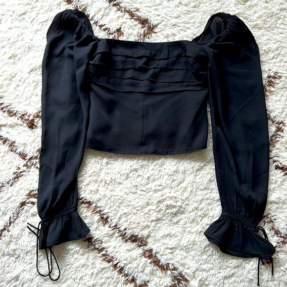 Top - Picture 1 of 1